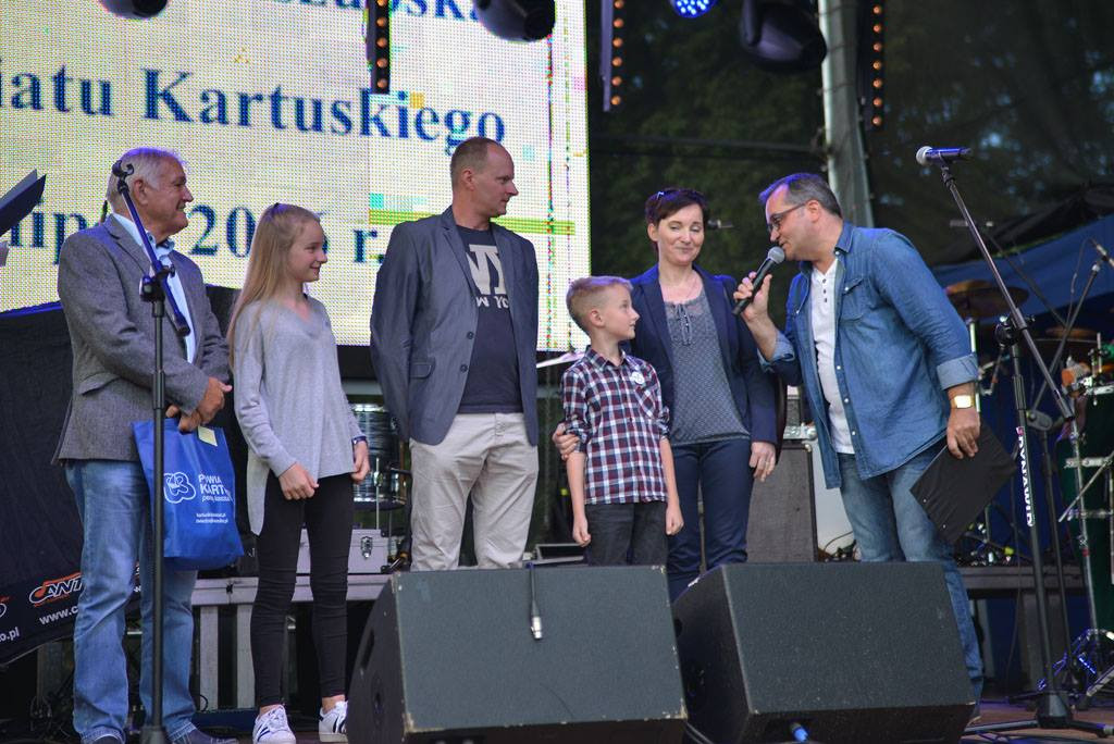 Powiat. Rodziny wielodzietne uhonorowane nagrodą 