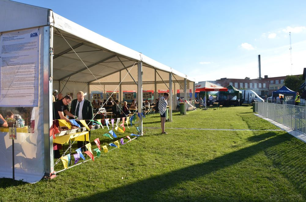 Sierakowice. Knieja z finałem w rytmie disco polo