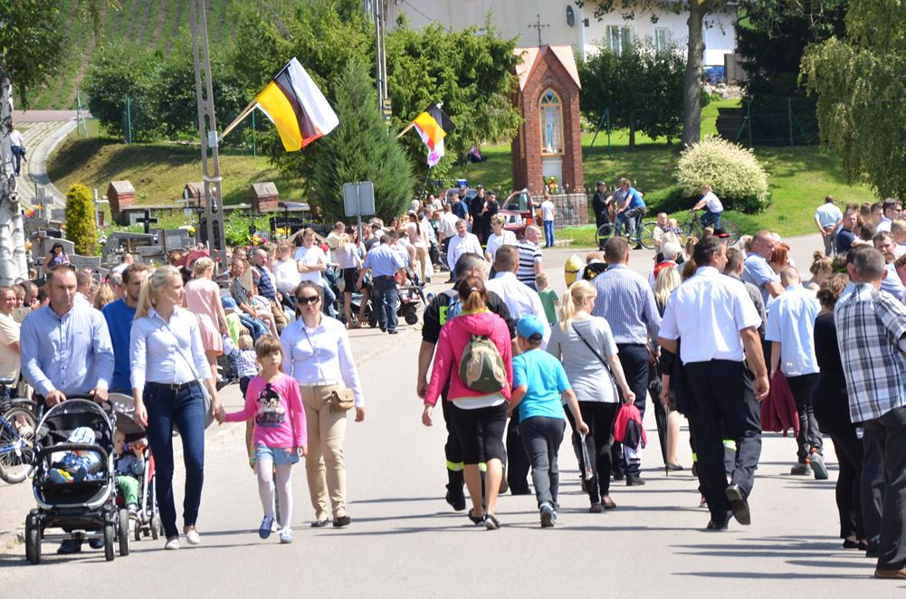 Sianowo. Tysiące wiernych u stóp Matki Boskiej Królowej Kaszub