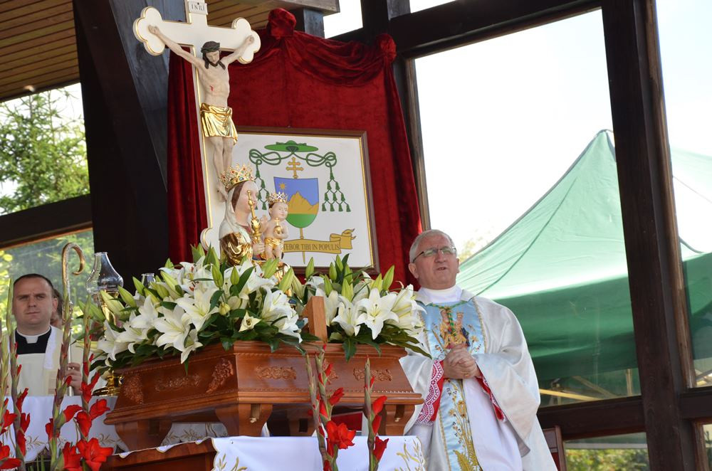 Sianowo. Tysiące wiernych u stóp Matki Boskiej Królowej Kaszub