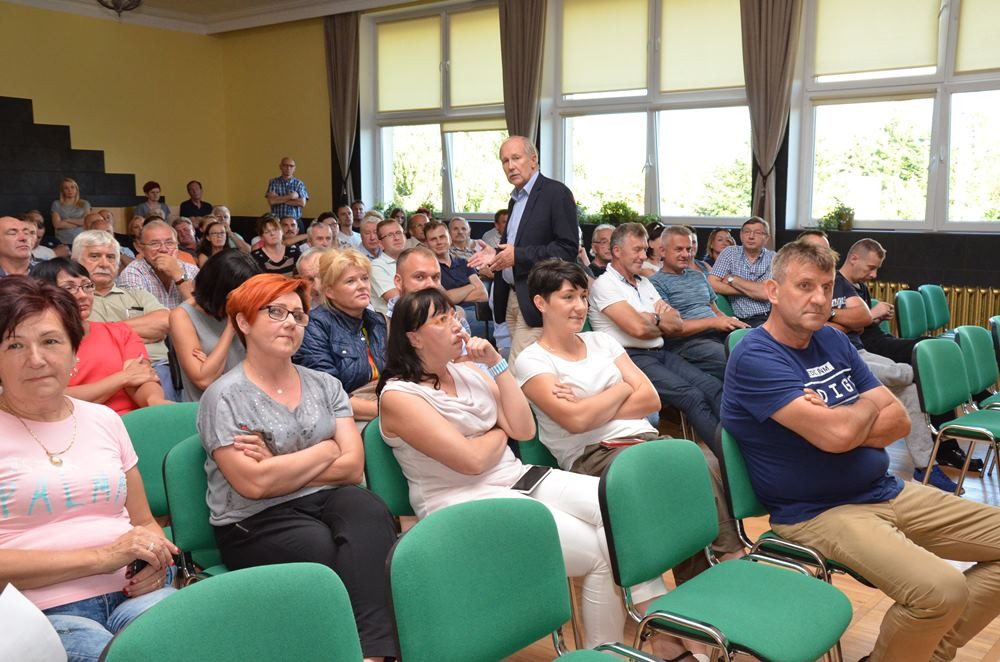 Chmielno. Mieszkańcy zgodni: trzeba zachować widok na Jezioro Białe