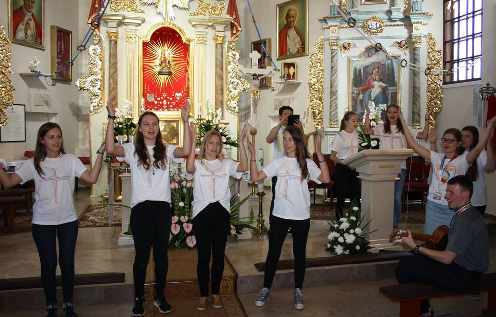 Kolejni uczestnicy ŚDM na Kaszubach. Młodzież gościła w Sianowie