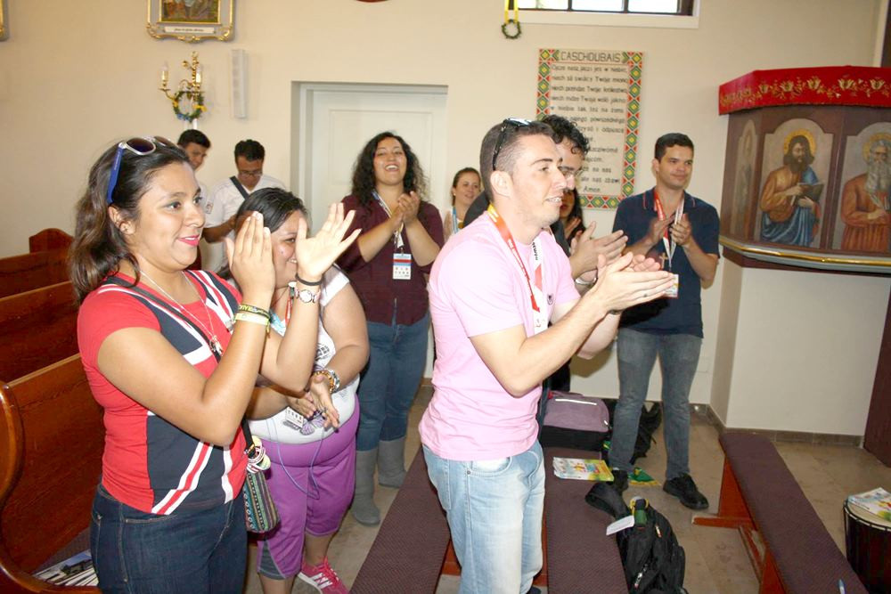 Kolejni uczestnicy ŚDM na Kaszubach. Młodzież gościła w Sianowie