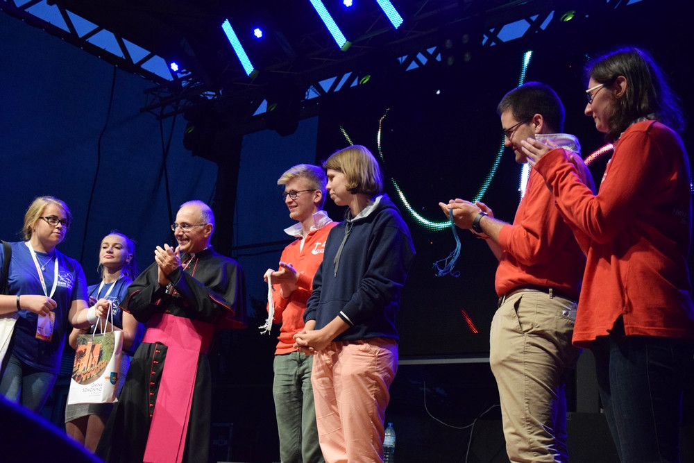 Kartuzy. Pożegnano młodych pielgrzymów z Francji. Dziś wyruszyli na Światowe Dni Młodzieży