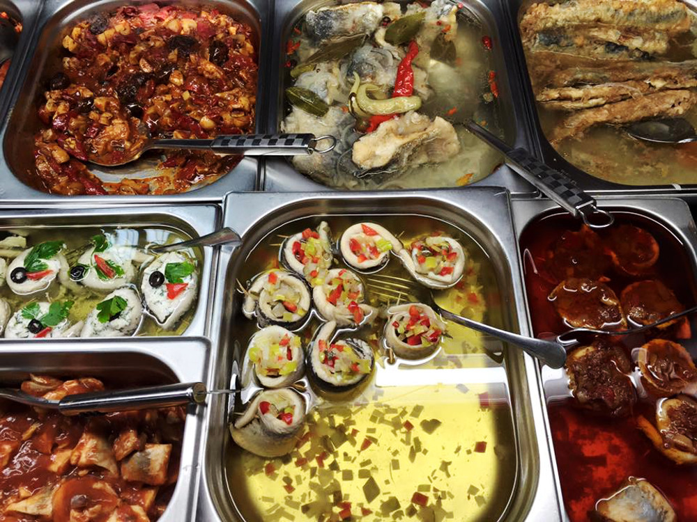 Tuchom. Ryby w różnych smakach w smażalni Rybakówka