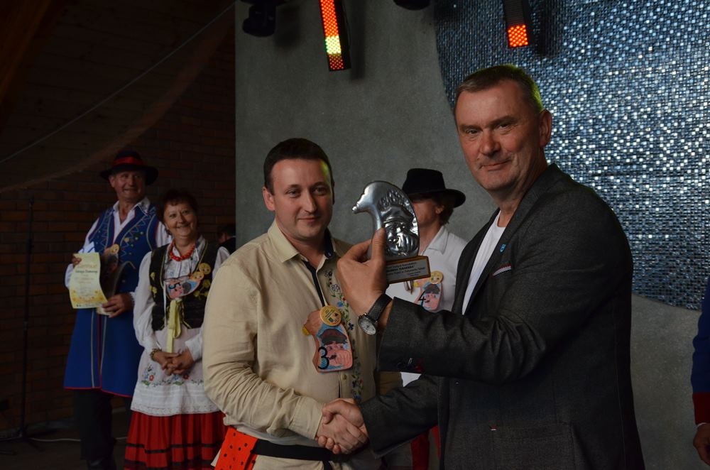 Chmielno. Nowy rekord w jednoczesnym zażywaniu tabaki