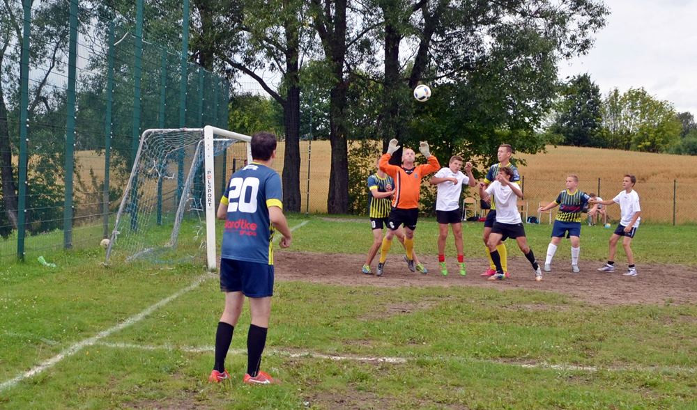 Dziesięć zespołów walczyło o puchar Sołectwa Bącka Huta