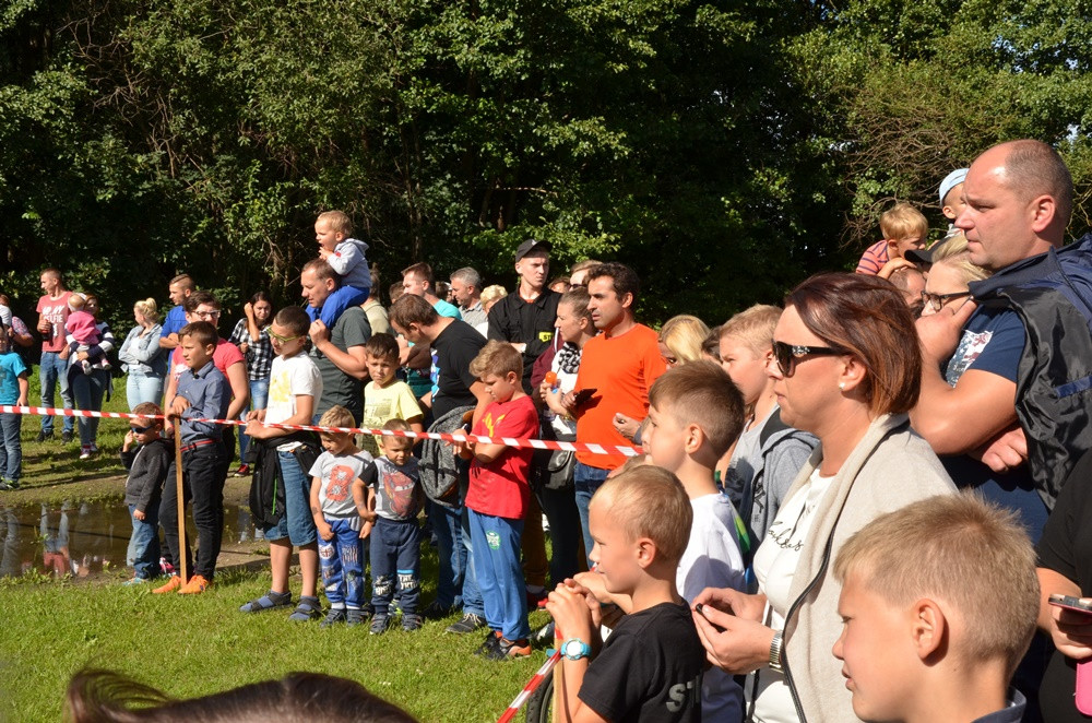 Chmielno. Zabawa ze strażakami i policjantami