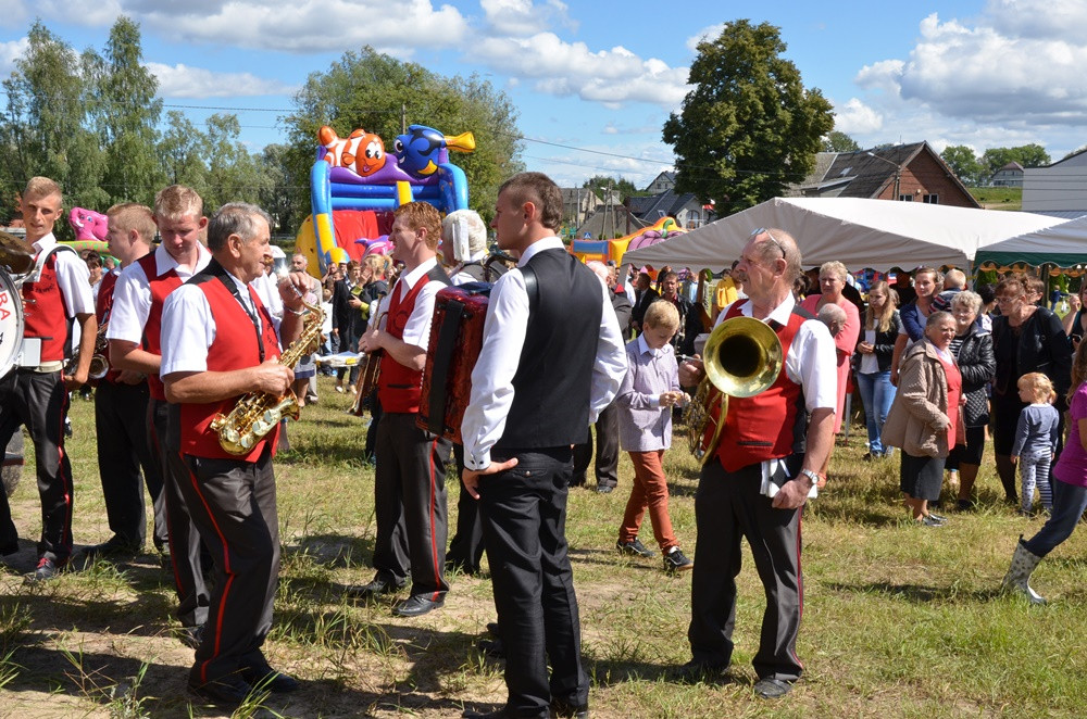 Mściszewice. Bawili się dziękując za tegoroczne plony