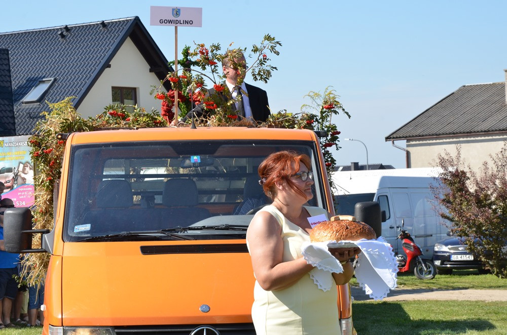 Rolnicy dziękują za plony. Tak było w Borku, Sierakowicach, Kartuzach i Chmielnie