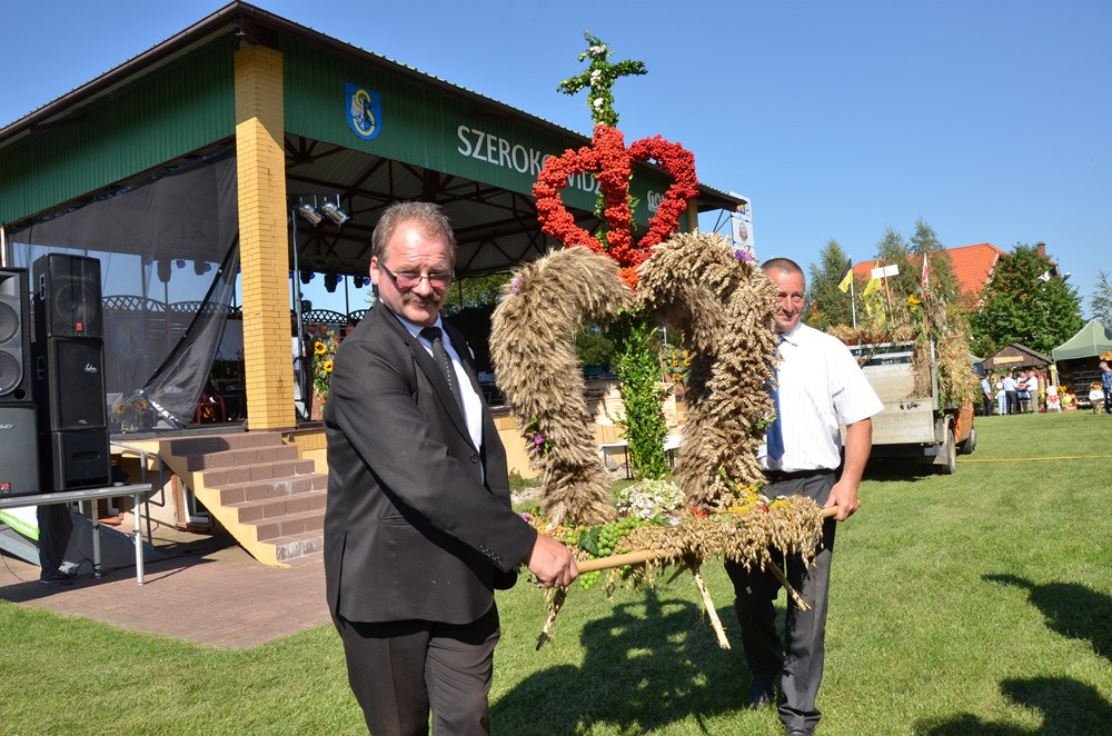 Rolnicy dziękują za plony. Tak było w Borku, Sierakowicach, Kartuzach i Chmielnie