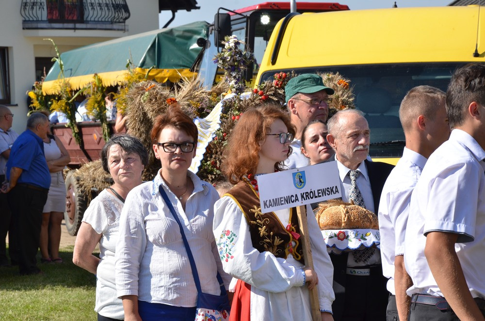 Rolnicy dziękują za plony. Tak było w Borku, Sierakowicach, Kartuzach i Chmielnie