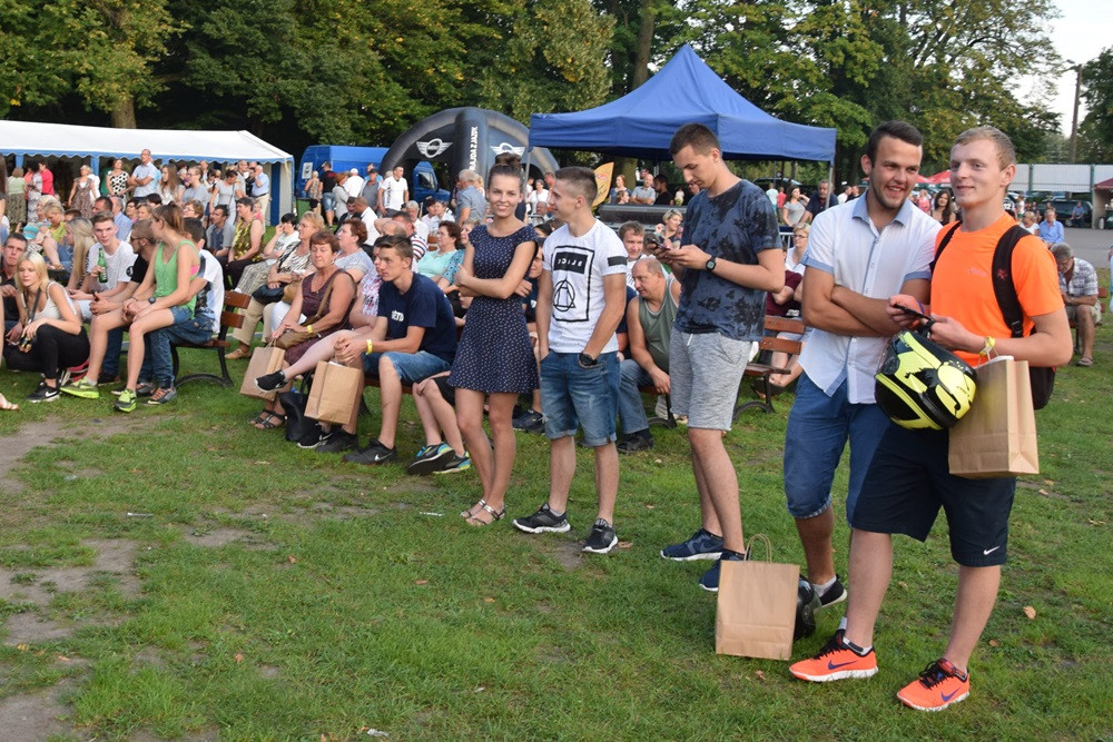 Rolnicy dziękują za plony. Tak było w Borku, Sierakowicach, Kartuzach i Chmielnie
