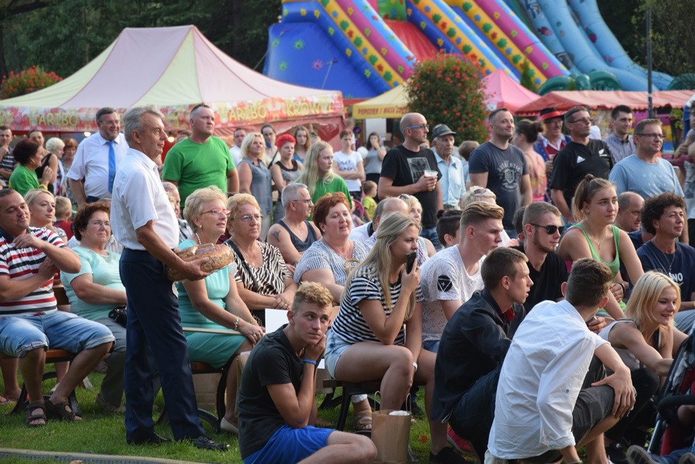 Rolnicy dziękują za plony. Tak było w Borku, Sierakowicach, Kartuzach i Chmielnie