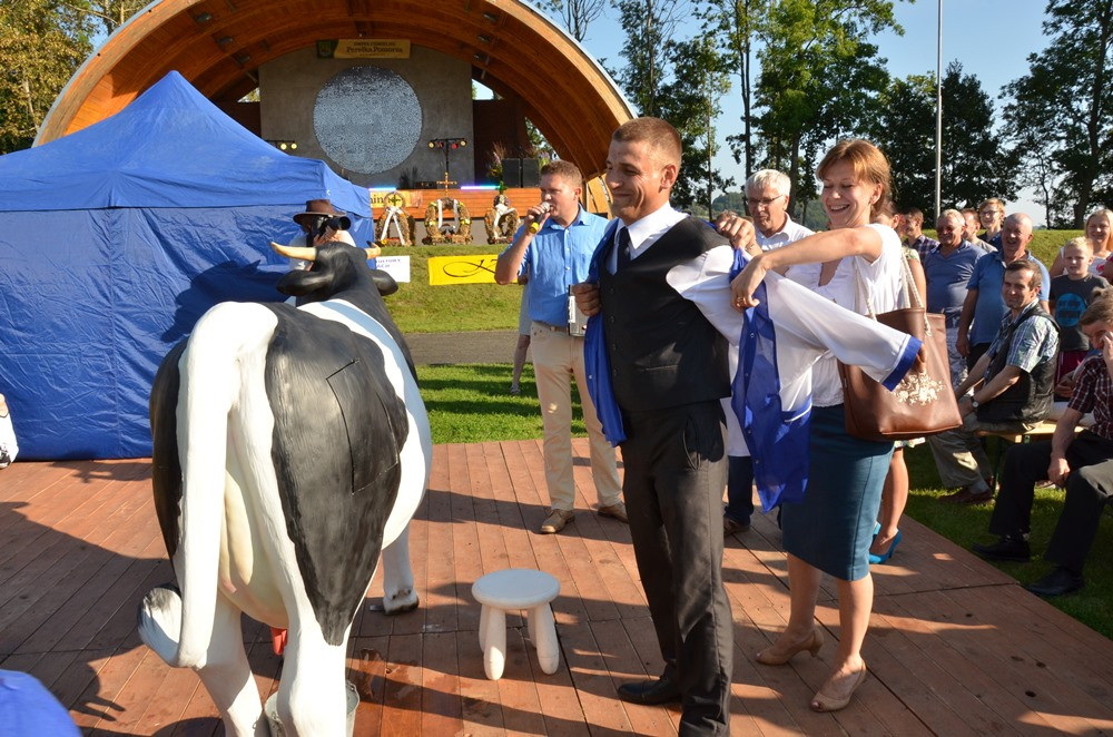 Rolnicy dziękują za plony. Tak było w Borku, Sierakowicach, Kartuzach i Chmielnie