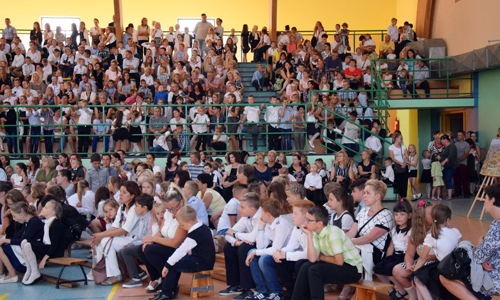 Zabrzmiał pierwszy dzwonek. Jakie zmiany czekają w tym roku szkolnym?