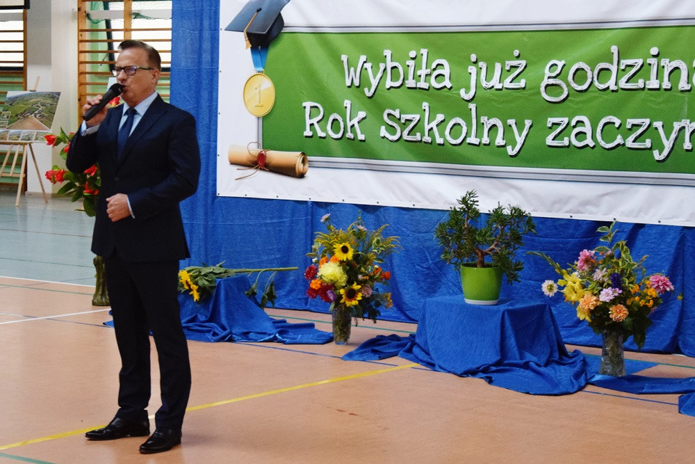 Zabrzmiał pierwszy dzwonek. Jakie zmiany czekają w tym roku szkolnym?