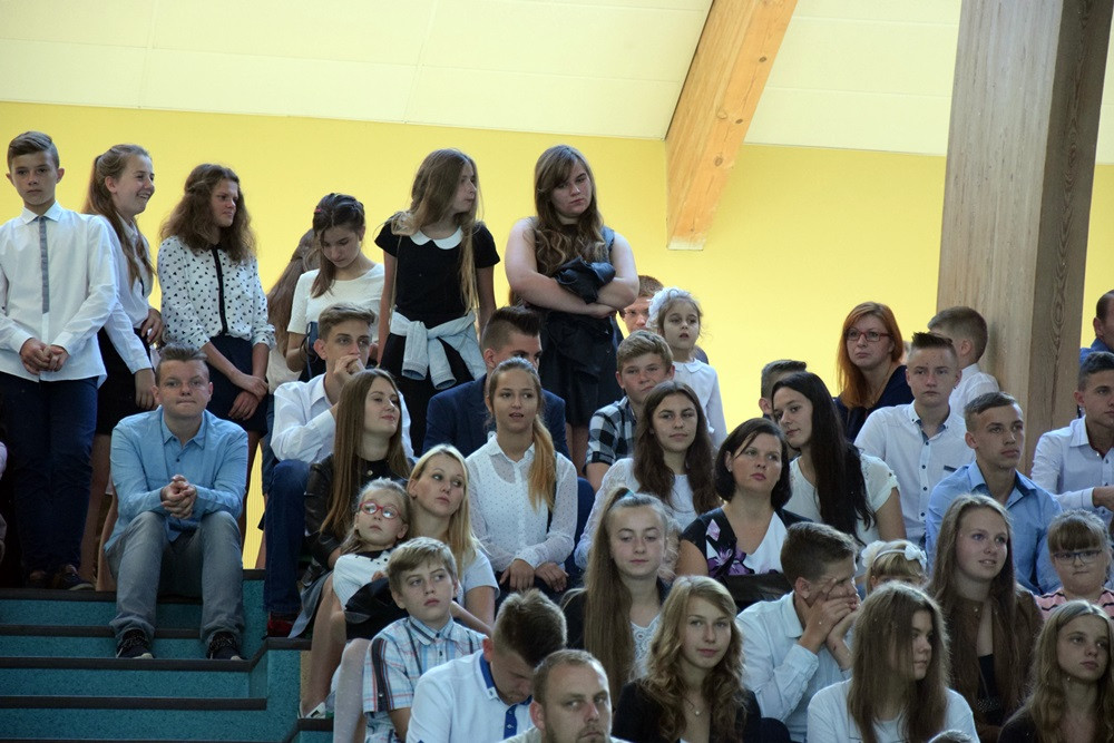 Zabrzmiał pierwszy dzwonek. Jakie zmiany czekają w tym roku szkolnym?