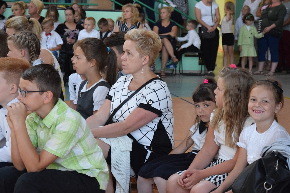 Zabrzmiał pierwszy dzwonek. Jakie zmiany czekają w tym roku szkolnym?