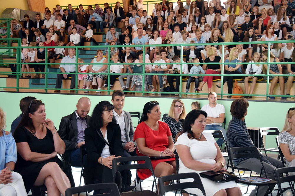 Zabrzmiał pierwszy dzwonek. Jakie zmiany czekają w tym roku szkolnym?