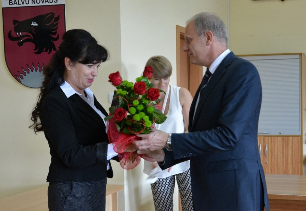 Żukowo. Awanse dla nauczycieli, nagrody dla dyrektorów