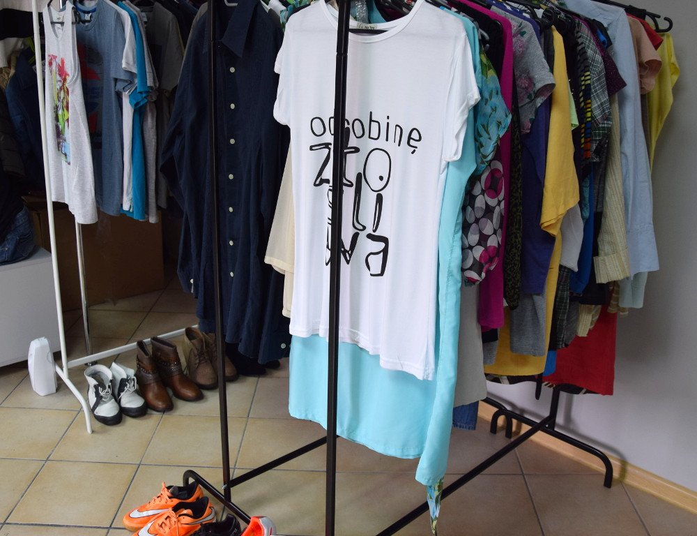 Kartuzy. Odśwież zawartość szafy w Komisie Zebra!