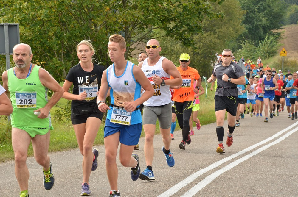 Bieg o Złotą Górę. Prawie 300 zawodników na starcie