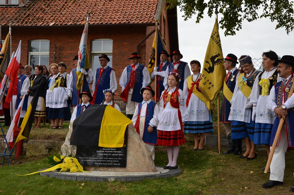 W Nowej Hucie stanął obelisk upamiętniający 100-lecie urodzin prof. Gerarda Labudy