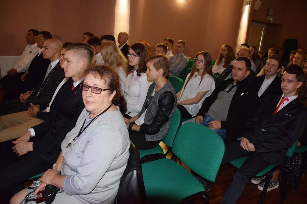 Kartuzy. Stypendia dla sportowców i uczniów ze świetnymi wynikami w nauce