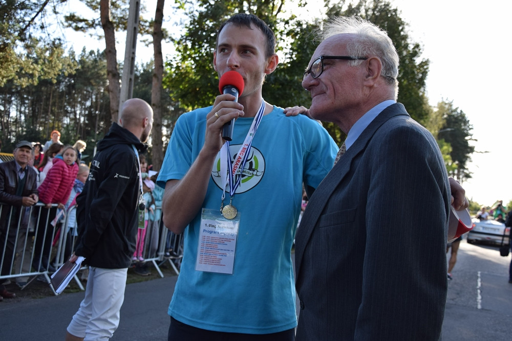 Biegająco uczcili 775-lecie Kiełpina. Kenijczyk Dominic Mailu Musyim zwycięzcą Biegu Arasmusa