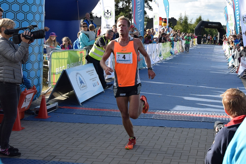 Biegająco uczcili 775-lecie Kiełpina. Kenijczyk Dominic Mailu Musyim zwycięzcą Biegu Arasmusa