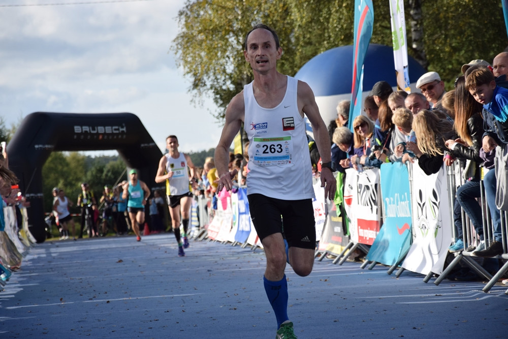 Biegająco uczcili 775-lecie Kiełpina. Kenijczyk Dominic Mailu Musyim zwycięzcą Biegu Arasmusa