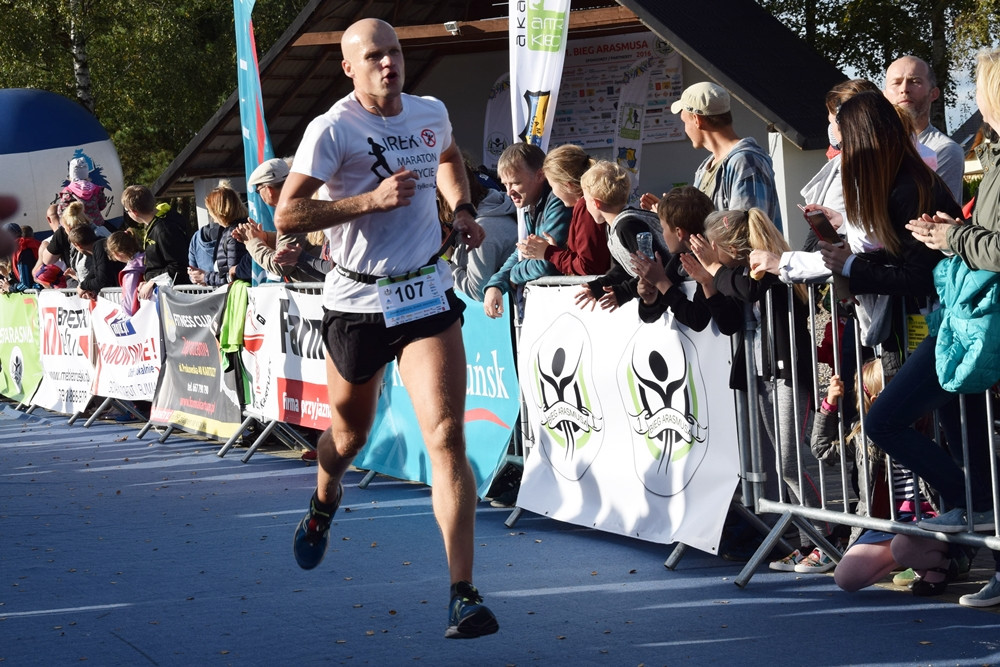 Biegająco uczcili 775-lecie Kiełpina. Kenijczyk Dominic Mailu Musyim zwycięzcą Biegu Arasmusa