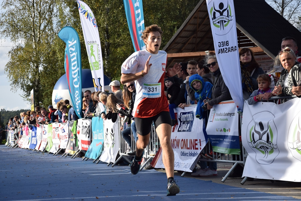 Biegająco uczcili 775-lecie Kiełpina. Kenijczyk Dominic Mailu Musyim zwycięzcą Biegu Arasmusa