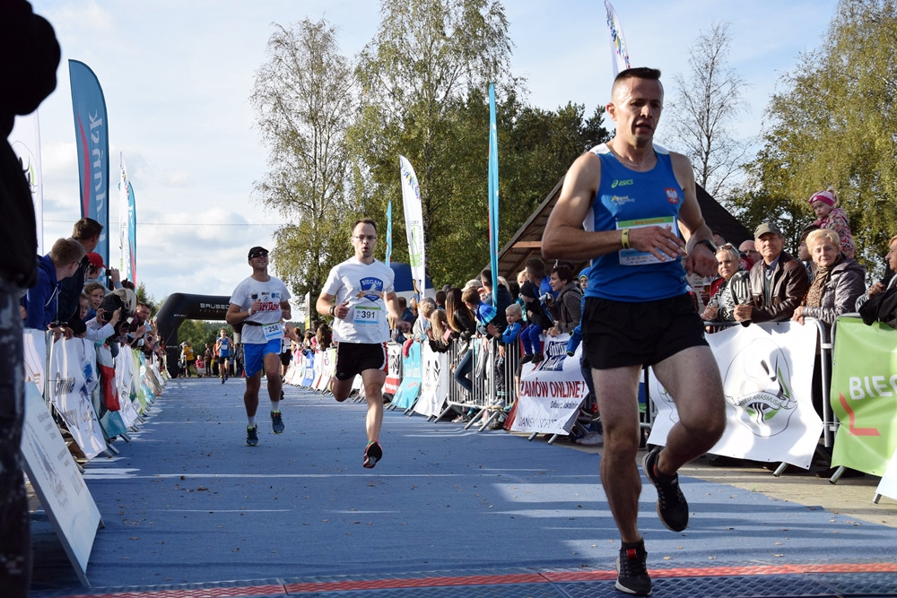 Biegająco uczcili 775-lecie Kiełpina. Kenijczyk Dominic Mailu Musyim zwycięzcą Biegu Arasmusa