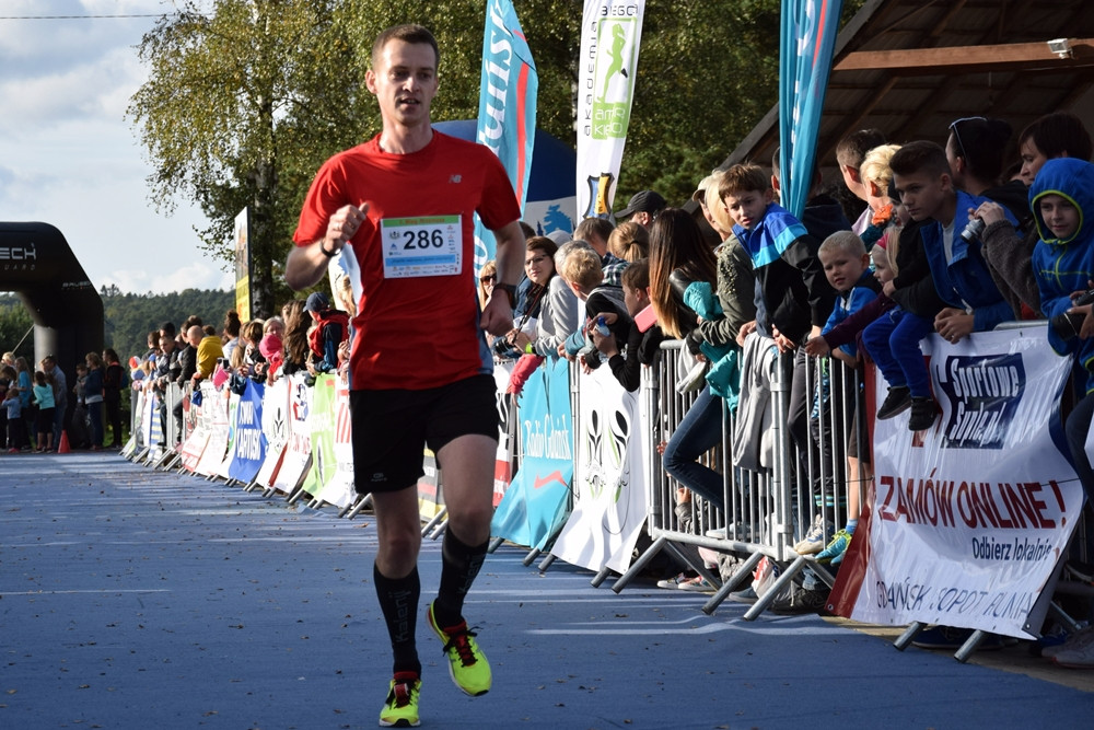Biegająco uczcili 775-lecie Kiełpina. Kenijczyk Dominic Mailu Musyim zwycięzcą Biegu Arasmusa