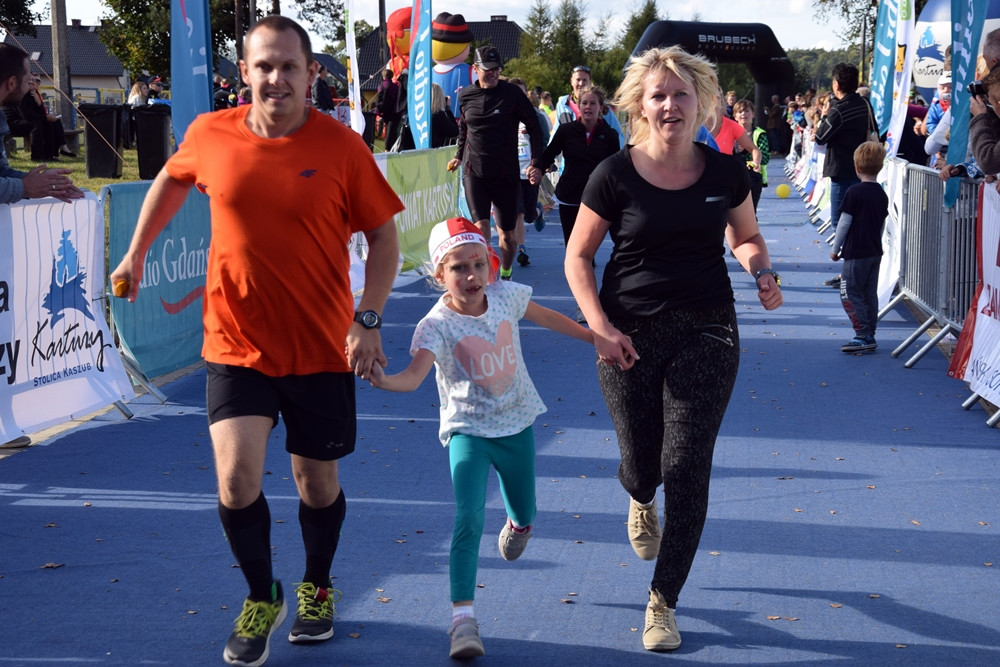 Biegająco uczcili 775-lecie Kiełpina. Kenijczyk Dominic Mailu Musyim zwycięzcą Biegu Arasmusa