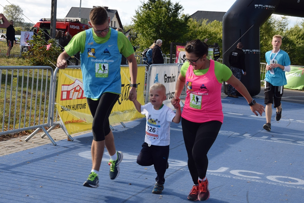 Biegająco uczcili 775-lecie Kiełpina. Kenijczyk Dominic Mailu Musyim zwycięzcą Biegu Arasmusa