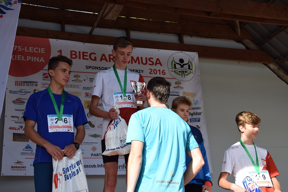 Biegająco uczcili 775-lecie Kiełpina. Kenijczyk Dominic Mailu Musyim zwycięzcą Biegu Arasmusa