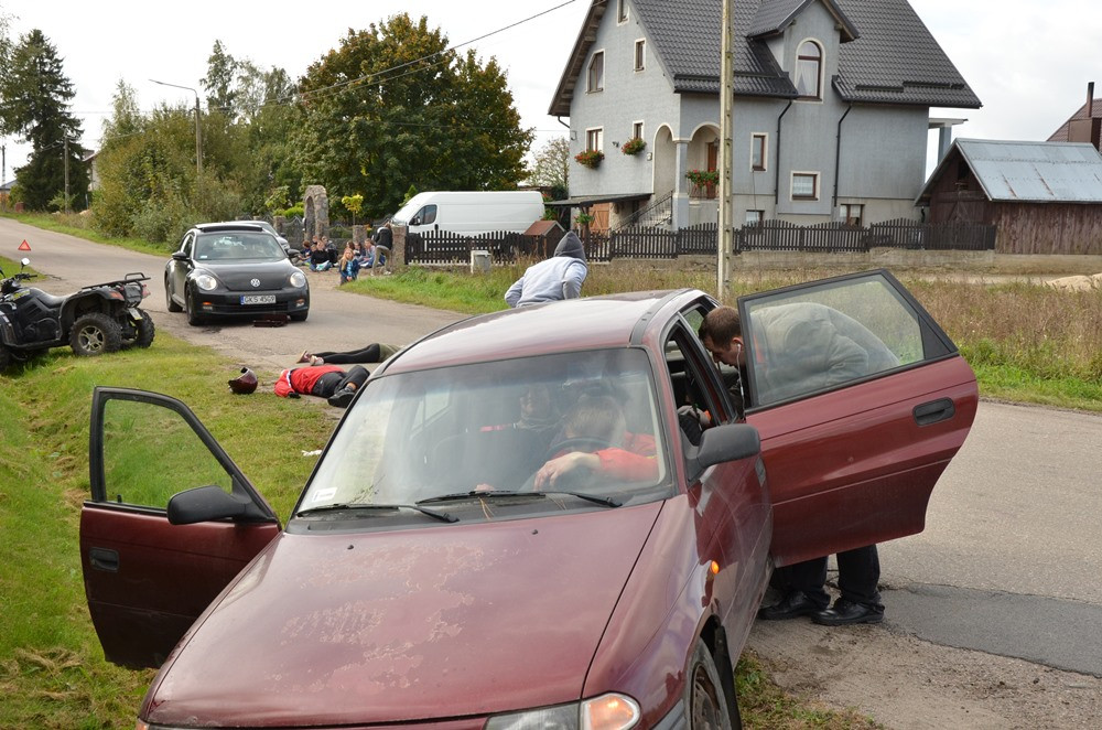 Kolonia. Poważny wypadek - wielu rannych, w tym młodzież. Dobrze, że to tylko symulacja
