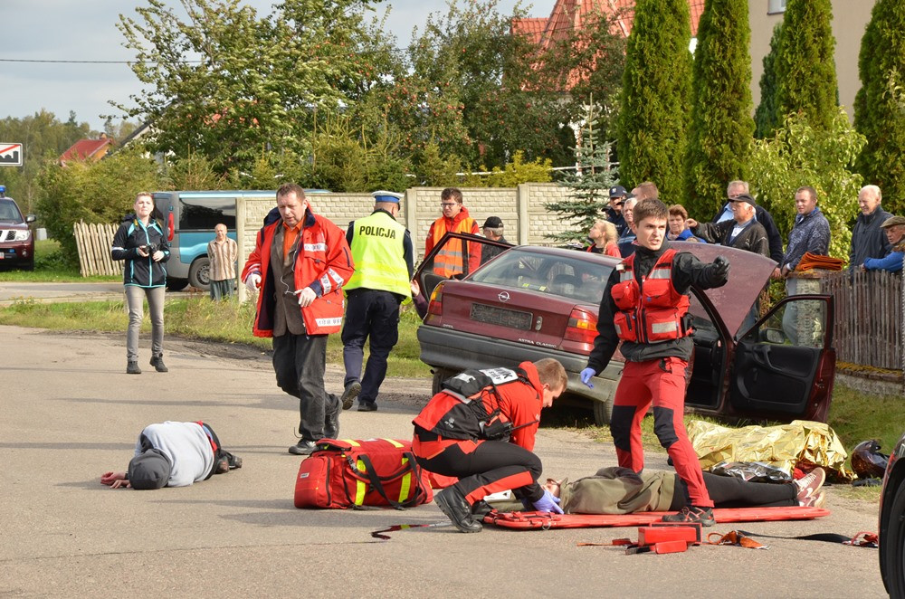 Kolonia. Poważny wypadek - wielu rannych, w tym młodzież. Dobrze, że to tylko symulacja