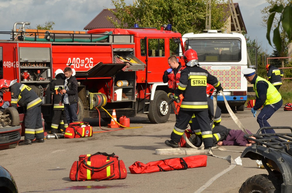 Kolonia. Poważny wypadek - wielu rannych, w tym młodzież. Dobrze, że to tylko symulacja