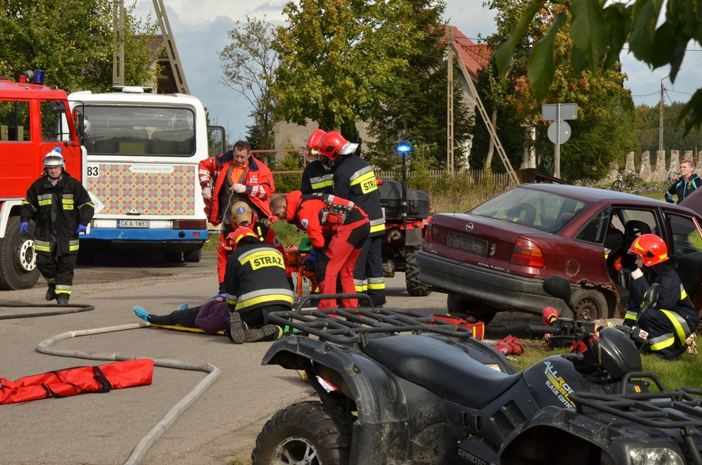 Kolonia. Poważny wypadek - wielu rannych, w tym młodzież. Dobrze, że to tylko symulacja