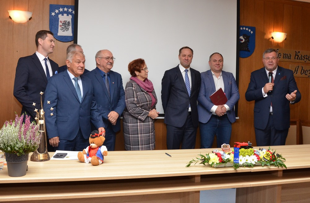 Stężyca i Kartuzy z dofinansowaniem na budowę węzłów integracyjnych