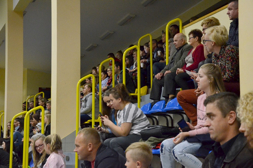 Sierakowice. Grali i kwestowali na rzecz wielodzietnej rodziny