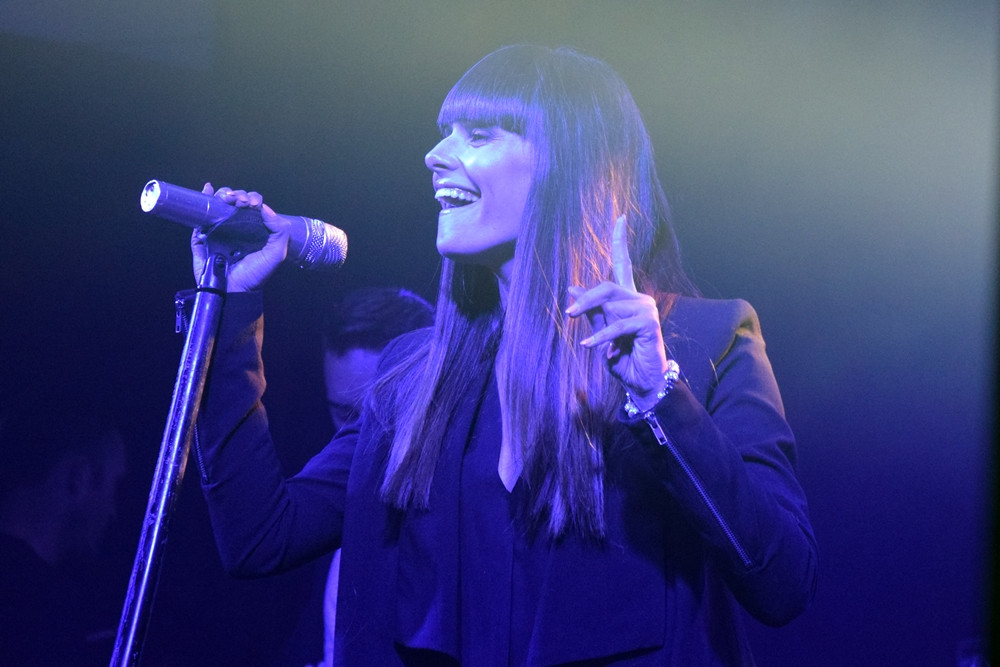 Łzy i Hubert zagrali na rzecz kartuskiego hospicjum. Posłuchać ich przyszło niewielu