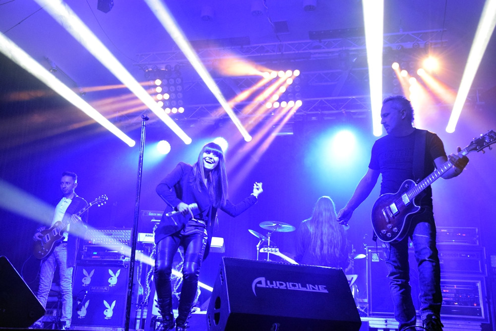 Łzy i Hubert zagrali na rzecz kartuskiego hospicjum. Posłuchać ich przyszło niewielu