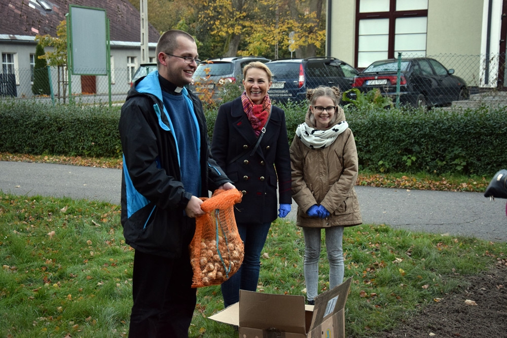 Łzy i Hubert zagrali na rzecz kartuskiego hospicjum. Posłuchać ich przyszło niewielu