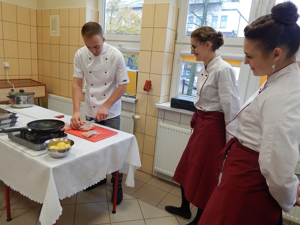Sierakowice. W ZSP o zdrowych nawykach żywieniowych i kuchni śródziemnomorskiej