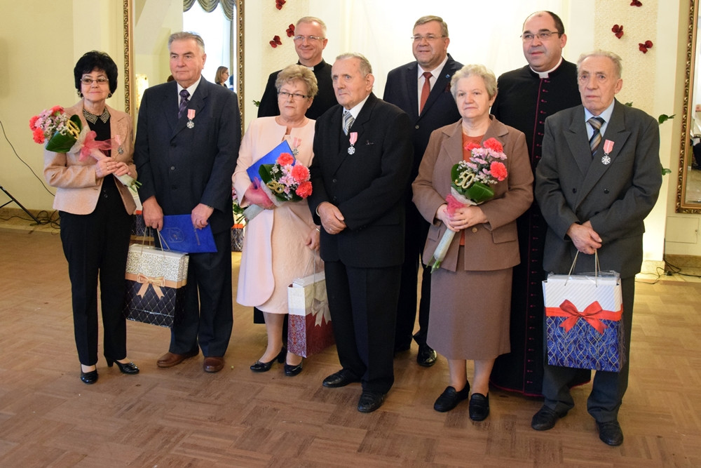 Kartuzy. Przeżyli razem pół wieku, dziś otrzymali medale
